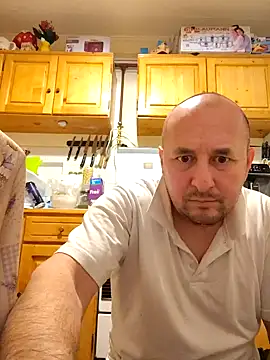 intx800 online show from December 3, 2024, 3:20 am