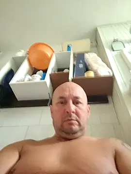 intx800 online show from September 14, 2025, 4:22 am