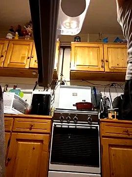 intx800 online show from October 6, 2025, 2:09 am