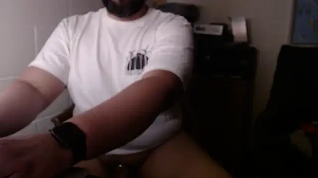 Snapshot of ThongerBBro chatting on June 9, 2026, 7:53 am ThongerBBro online show from June 9, 2026, 7:53 am
