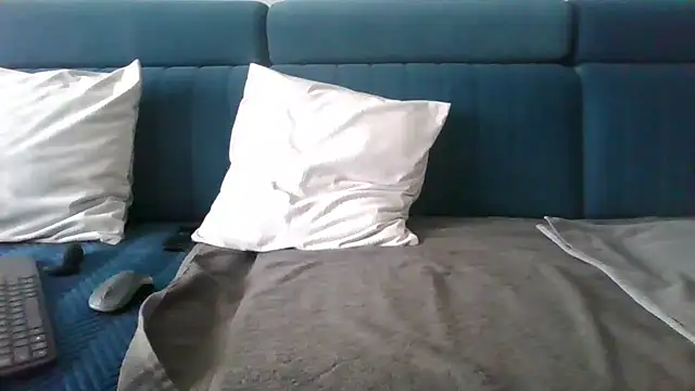 axecoman60 online show from March 18, 2025, 12:14 pm