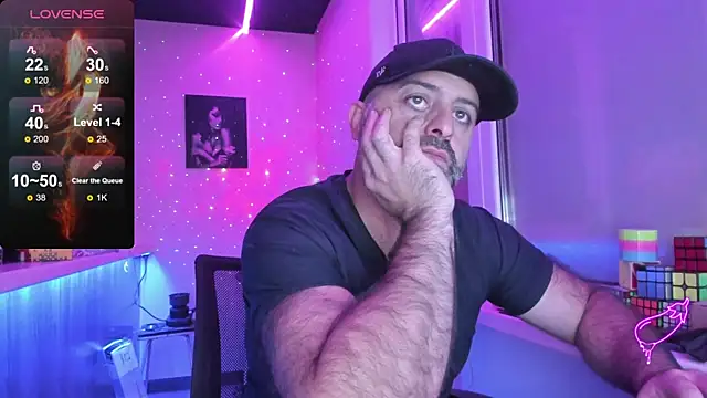 MAGABEAR077 online show from October 19, 2025, 1:06 am