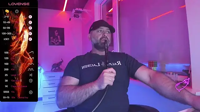MAGABEAR077 online show from April 24, 2026, 2:47 am