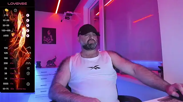 Snapshot of MAGABEAR077 chatting on June 27, 2026, 12:22 pm MAGABEAR077 online show from June 27, 2026, 12:22 pm