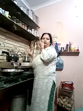 Kavya kapoor online show from February 17, 2026, 3:25 am