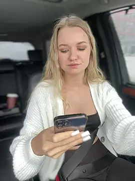 Snapshot of Devill_Angel_ chatting on December 21, 2024, 9:55 am Devill Angel online show from December 21, 2024, 9:55 am