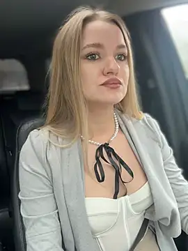 Snapshot of Devill_Angel_ chatting on March 6, 2025, 12:19 pm Devill Angel online show from March 6, 2025, 12:19 pm