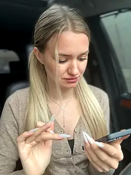 Snapshot of Devill_Angel_ chatting on November 7, 2025, 10:04 am Devill Angel online show from November 7, 2025, 10:04 am