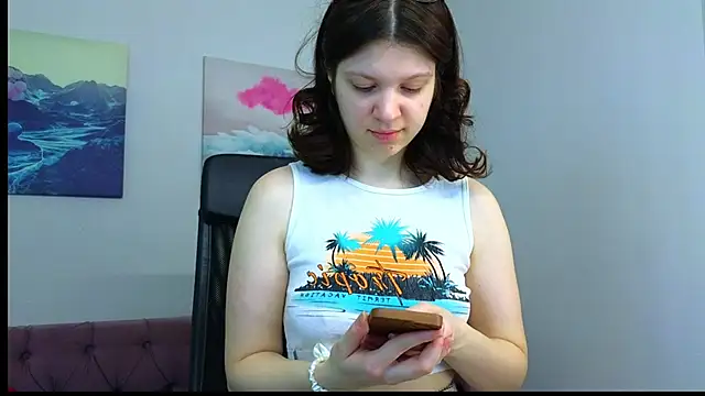 Baby Evalena online show from May 3, 2026, 5:35 am