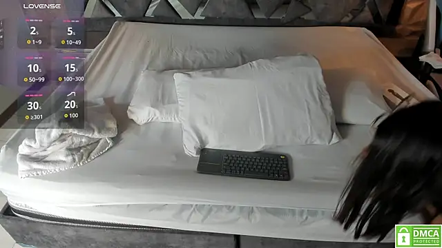 Rose Evans   online show from February 6, 2026, 5:12 am