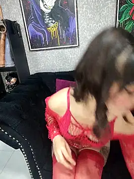 CamiilaMarti online show from June 10, 2026, 5:01 pm