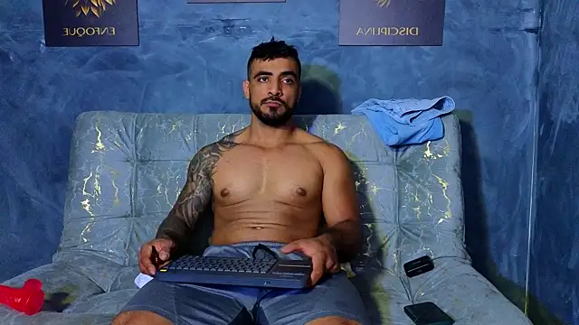 ERIC HARRISON online show from September 30, 2025, 1:32 am