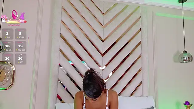 Snapshot of Lola_King chatting on September 25, 2025, 4:27 am Lola King online show from September 25, 2025, 4:27 am