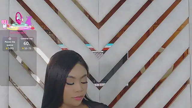 Lola King online show from April 29, 2026, 6:28 am