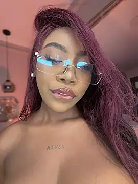 Snapshot of Lola_King chatting on June 3, 2026, 3:53 am Lola King online show from June 3, 2026, 3:53 am