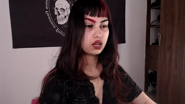 Snapshot of Little-Lucifer chatting on June 26, 2026, 5:17 pm Little-Lucifer online show from June 26, 2026, 5:17 pm