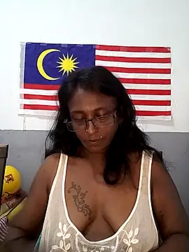 mamakarma1403 online show from September 14, 2025, 2:11 am