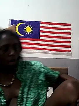 mamakarma1403 online show from September 22, 2025, 1:24 pm