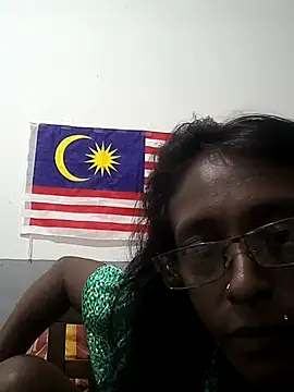 mamakarma1403 online show from September 25, 2025, 2:10 pm