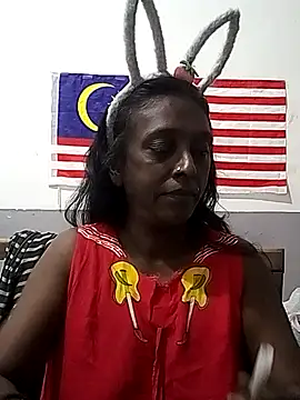 mamakarma1403 online show from December 5, 2025, 12:03 pm