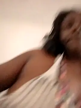 mamakarma1403 online show from February 14, 2026, 12:51 am