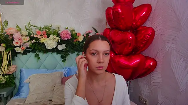 AliceBrayan online show from February 5, 2026, 5:06 pm