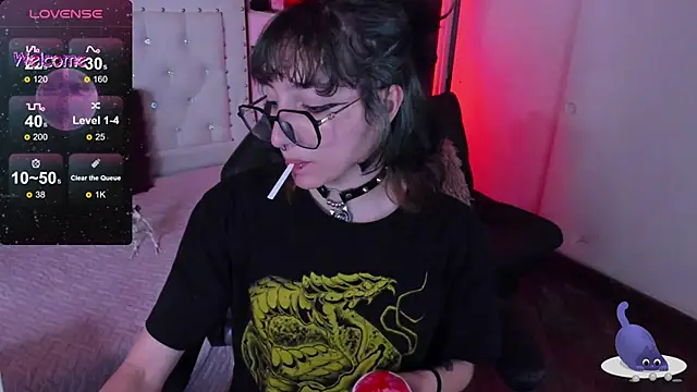 Snapshot of Ghosty_Doll chatting on January 21, 2025, 7:06 pm Ghosty Doll online show from January 21, 2025, 7:06 pm