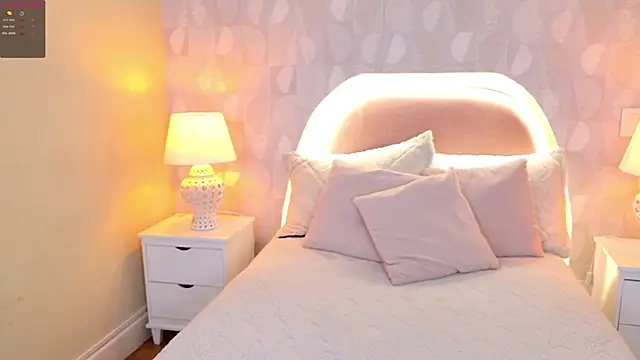 april rousse online show from March 7, 2025, 7:05 pm