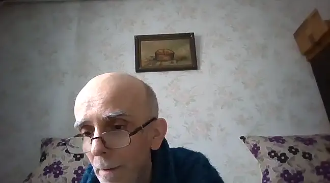 mariusica1xh online show from February 17, 2025, 2:04 pm