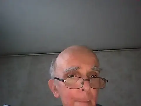 mariusica1xh online show from October 18, 2025, 3:02 pm