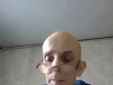 mariusica1xh online show from November 25, 2025, 11:10 am