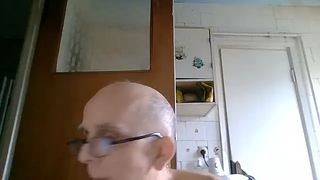 mariusica1xh online show from June 23, 2026, 2:48 pm