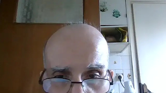mariusica1xh online show from July 10, 2026, 4:42 pm