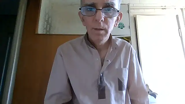 mariusica1xh online show from July 31, 2026, 3:00 pm