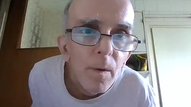 mariusica1xh online show from August 1, 2026, 12:37 pm
