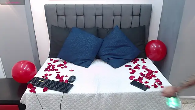 Snapshot of Venus_medussa chatting on February 14, 2025, 7:54 pm Venus medussa online show from February 14, 2025, 7:54 pm