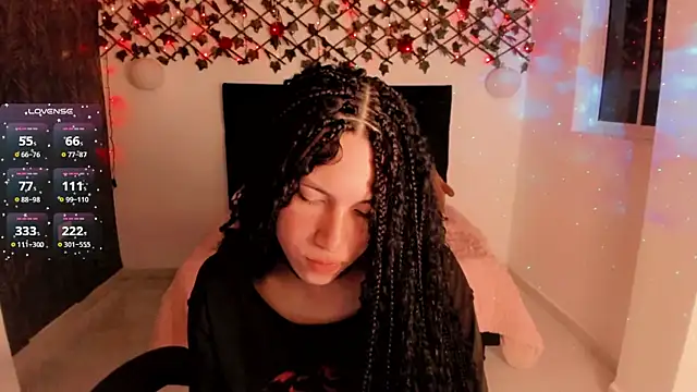 Lilith Miller21 online show from October 12, 2025, 7:24 pm