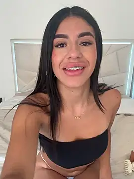 Snapshot of Charlotte_cowell_sub1_ chatting on February 8, 2025, 1:54 pm Charlotte cowell sub1 online show from February 8, 2025, 1:54 pm