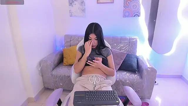 Snapshot of Charlotte_cowell_sub1_ chatting on October 18, 2025, 4:19 pm Charlotte cowell sub1 online show from October 18, 2025, 4:19 pm