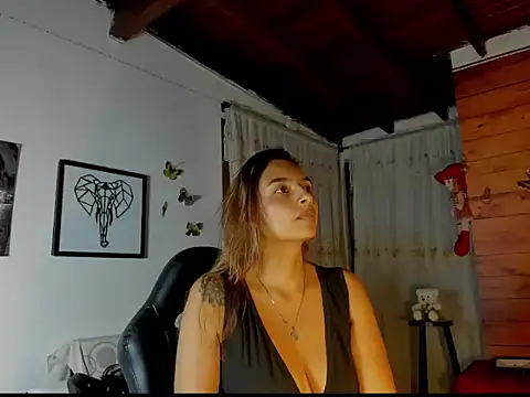 mykaelahoney online show from February 12, 2026, 4:51 am