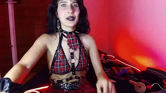 Snapshot of bellatrix25 chatting on February 13, 2025, 8:38 am bellatrix25 online show from February 13, 2025, 8:38 am