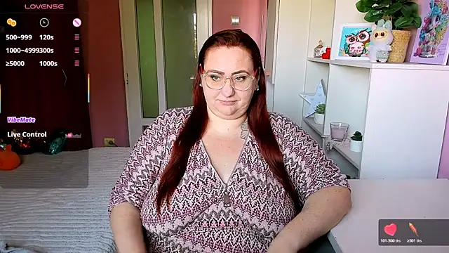 Snapshot of lovely_adelle chatting on November 21, 2025, 8:35 am lovely adelle online show from November 21, 2025, 8:35 am