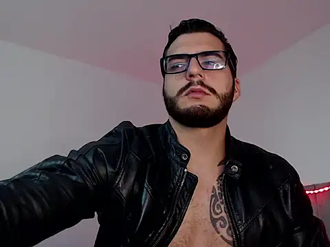 Snapshot of thomas_gun chatting on November 10, 2025, 4:00 am thomas gun online show from November 10, 2025, 4:00 am