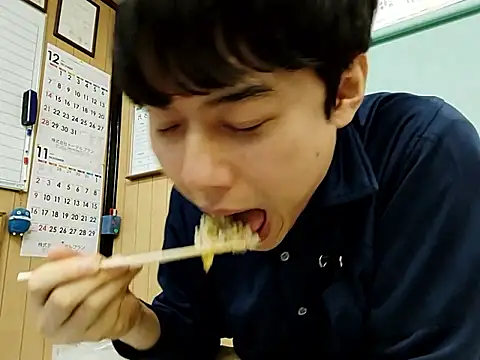 Snapshot of whitebriefboy chatting on November 9, 2025, 2:48 pm whitebriefboy online show from November 9, 2025, 2:48 pm