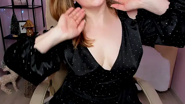 Snapshot of Helens_love chatting on December 28, 2024, 8:48 am Helens love online show from December 28, 2024, 8:48 am