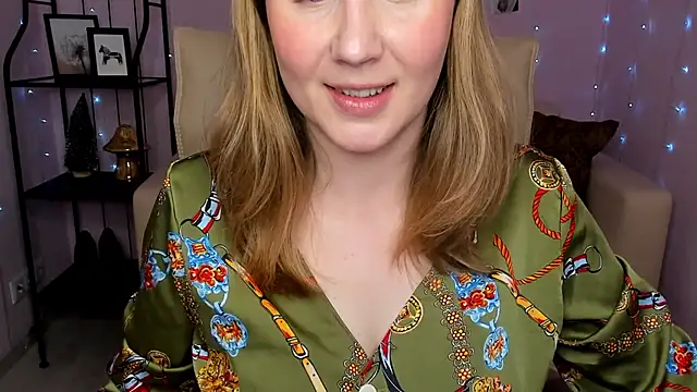 Snapshot of Helens_love chatting on January 17, 2025, 2:18 am Helens love online show from January 17, 2025, 2:18 am