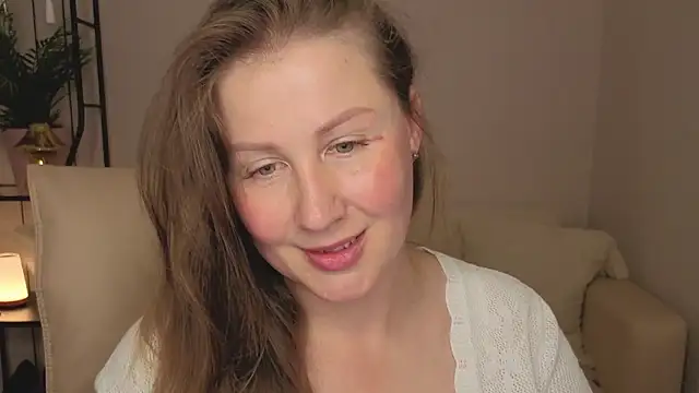 Snapshot of Helens_love chatting on July 18, 2026, 1:21 am Helens love online show from July 18, 2026, 1:21 am