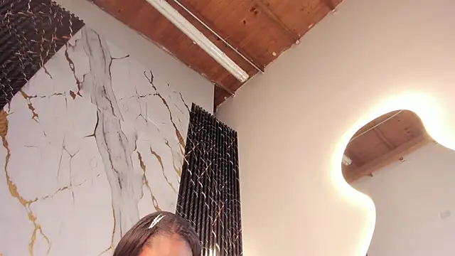 ebony hot1 online show from February 11, 2026, 1:38 pm