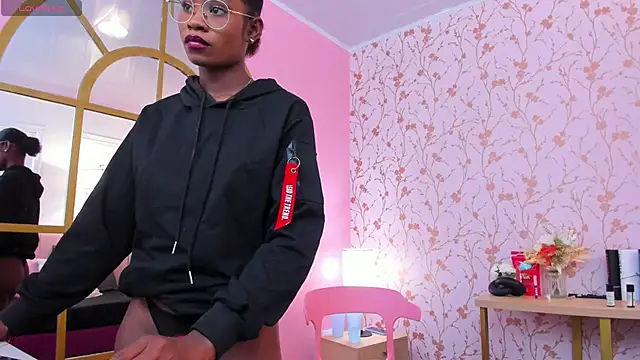 amber-hill online show from March 11, 2025, 4:21 am