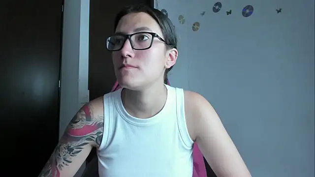 hitomi arata online show from February 28, 2025, 7:25 pm